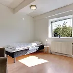 22-bedroom In Henne