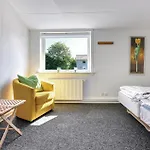 펜션 22-bedroom In Henne 헨느스트랜드