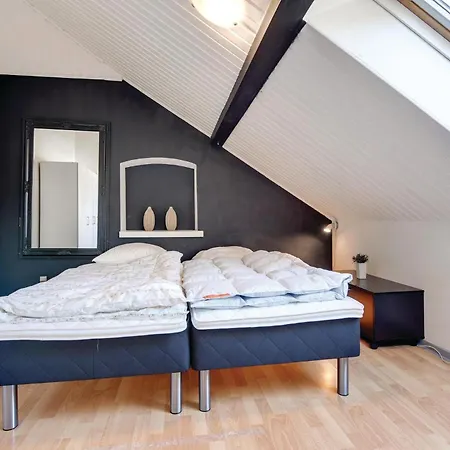 Σπίτι διακοπών 22-bedroom In Henne Henne Strand