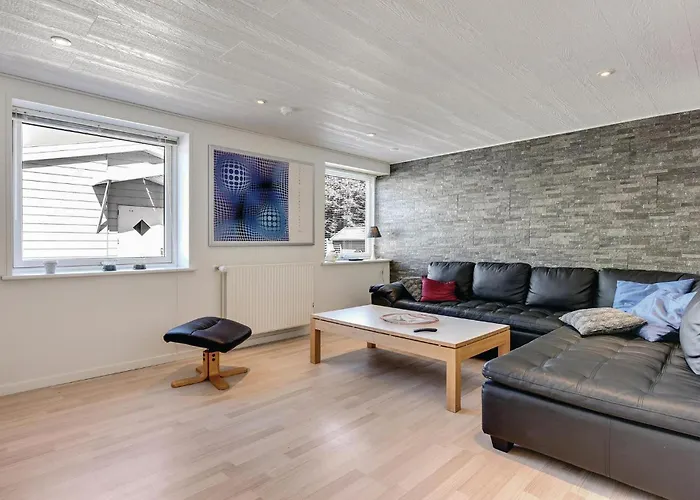 22-bedroom In Henne 別荘